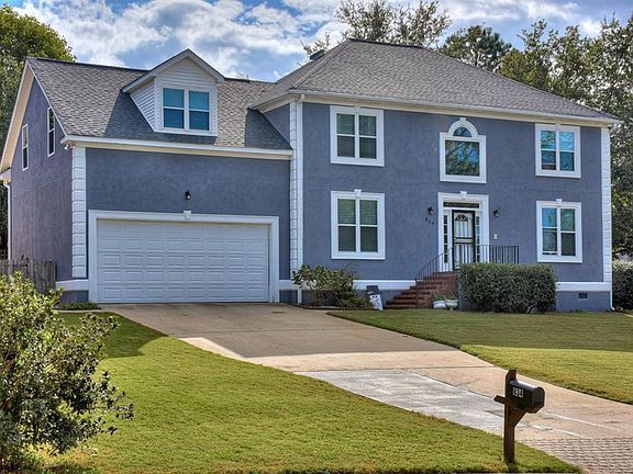 3rd image of 834 Woodberry Dr