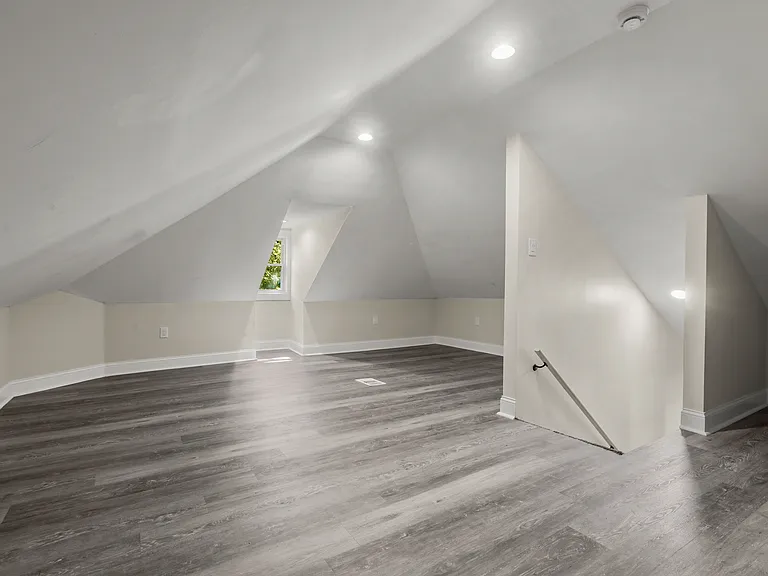 505 McCabe Ave — Photo 33