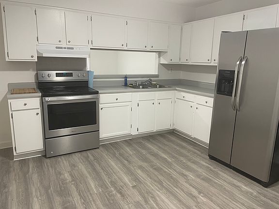 4th image of 4809 Saint Leo Pl