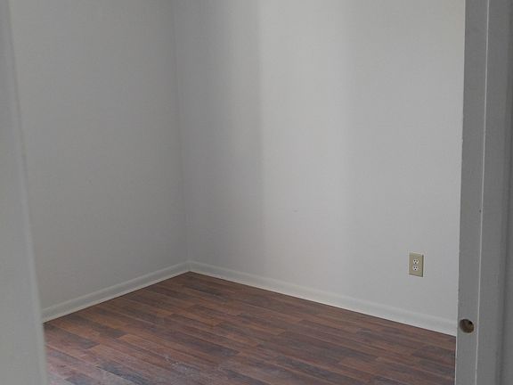 4th image of 5834 Nicolet Dr
