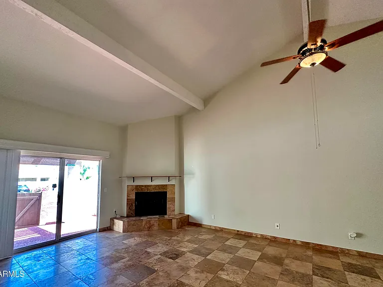 4014 E Cortez St — Photo 5