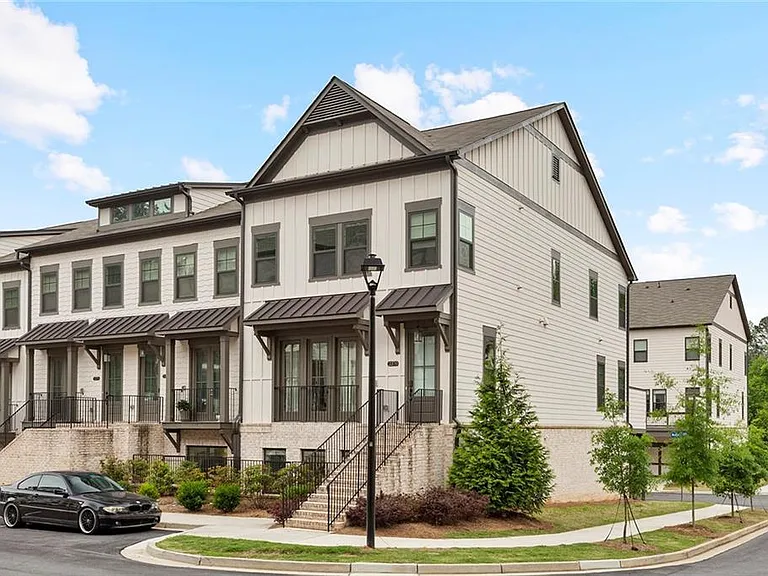 2370 Provence Park Way — Photo 1