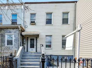 404 Chestnut St, Brooklyn, NY 11208