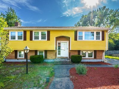 360 Pearl St, Stoughton, MA, 02072
