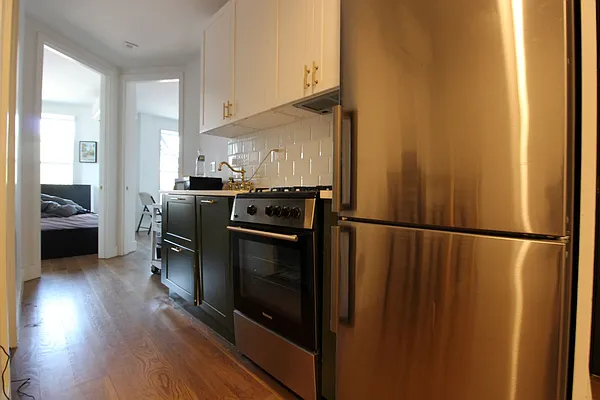 Rented by EXR | media 52