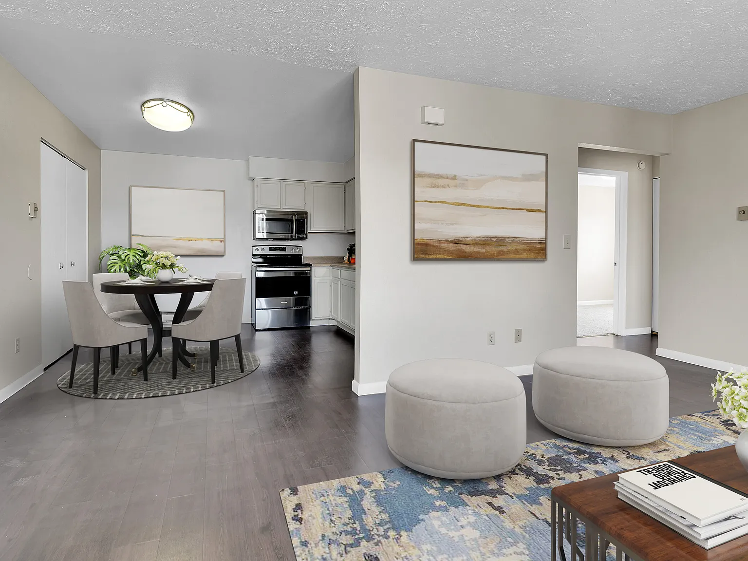 Pinon Manor — Photo 1