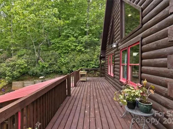 1071 Buffalo Creek Rd, Lake Lure, NC 28746