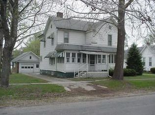 302 E Washington St, Avon, IL 61415