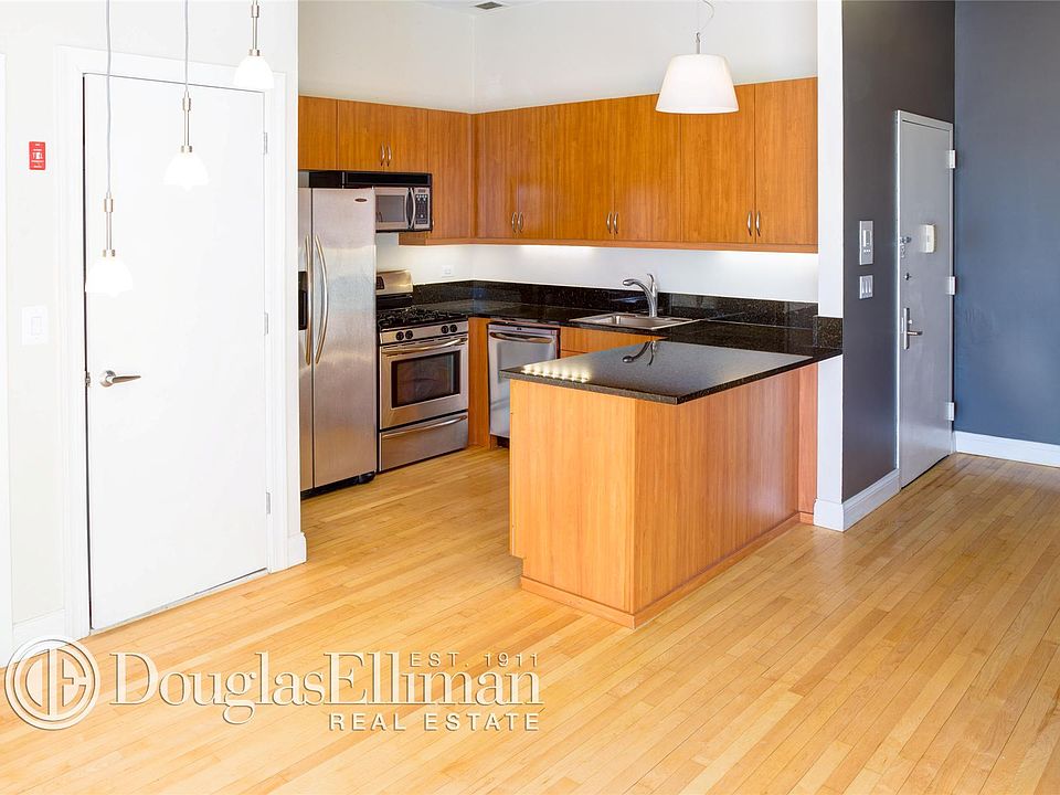 1st image of 195 15th St APT B3