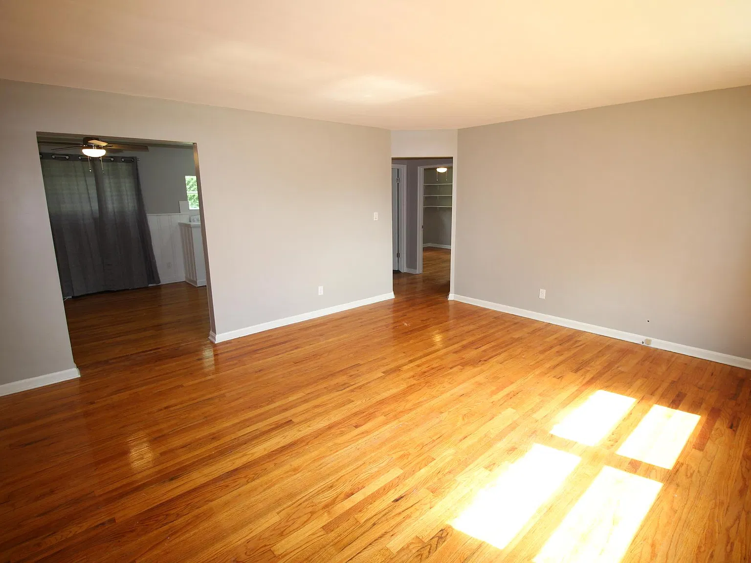 2 bed, 800 sqft, $1,175 — Photo 4