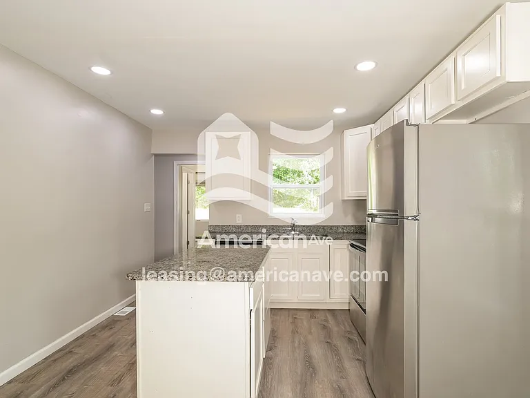 189613_006_kitchen_6.jpg