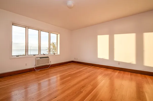 Sold by Avenue Sotheby's International Realty | media 5