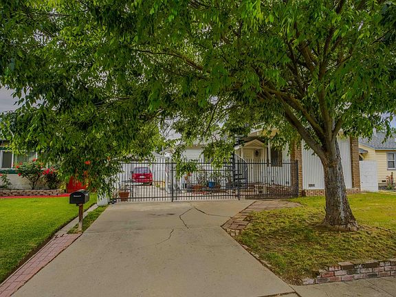 2nd image of 417 Maple St