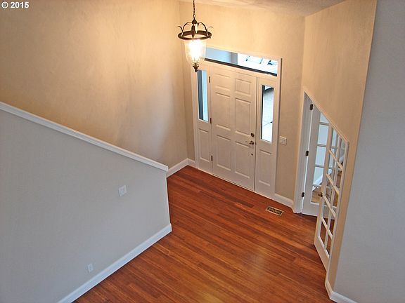 5th image of 1250 NE Estelle Ct