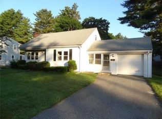 15 Dustin Rd, Reading, MA 01867