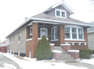 6827 30th St, Berwyn, IL 60402