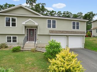 70 Swan Ave, Worcester, MA 01602