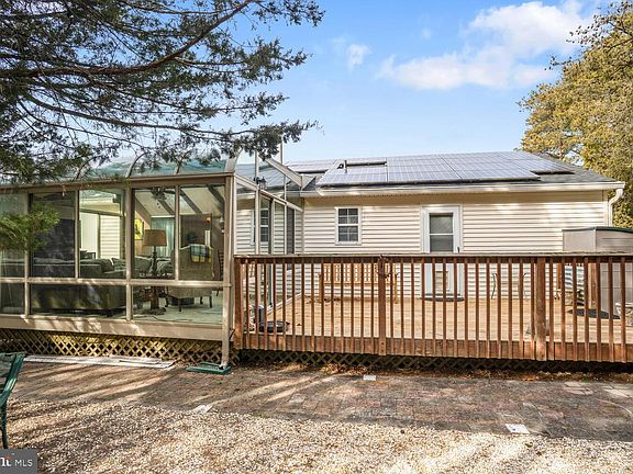 4th image of 1321 Radio Rd