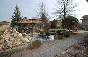 3rd image of 605 Glenn Ct