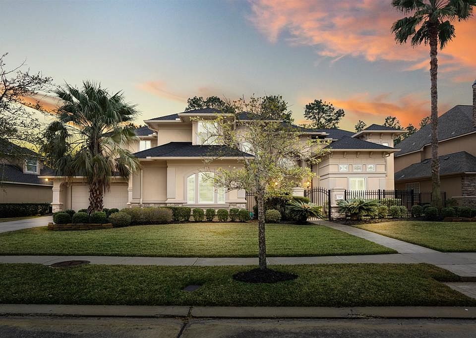 WELCOME TO LUXURY! This home is located in the gated Estates section of Windrose West & features a variety of updates, views, & space that you will fall in love with!