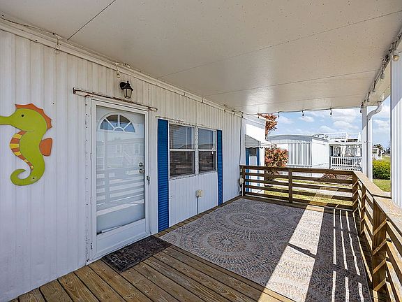 5th image of 404 N Shore Dr #I