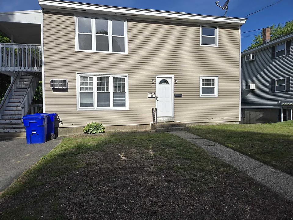 137 Waterman St #2