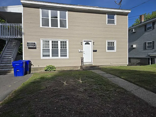 137 Waterman St Photo 1
