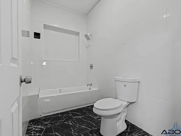 297A Pulaski St #2A — Photo 5
