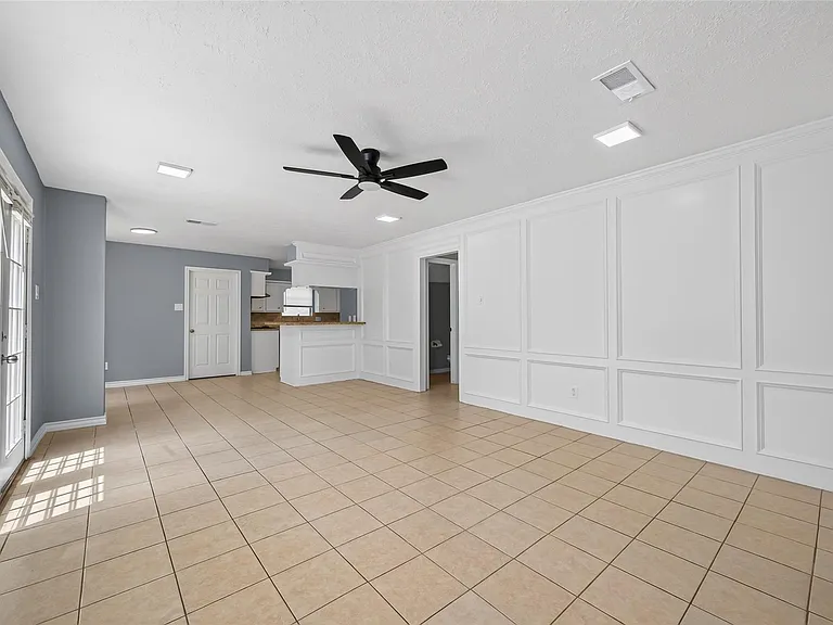 6715 Greenvale Ln — Photo 21