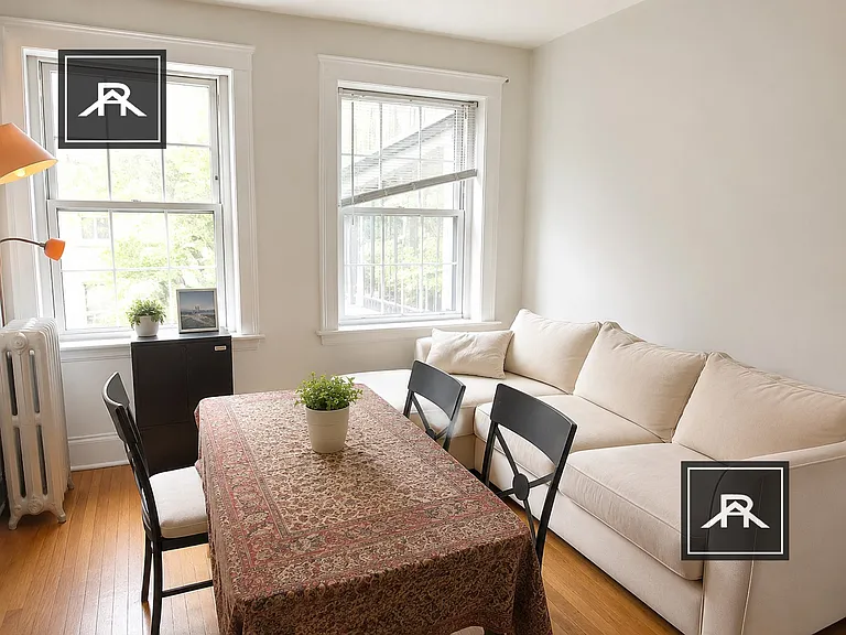 103 Strathmore Rd #1 — Photo 1