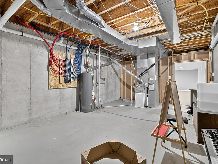 16 Oak Leaf Ln — Photo 61