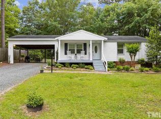 8720 Peach Tree Dr, Sanford, NC 27330