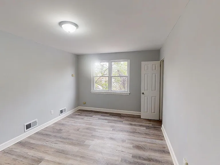 501 19th St NE #201A — Photo 5