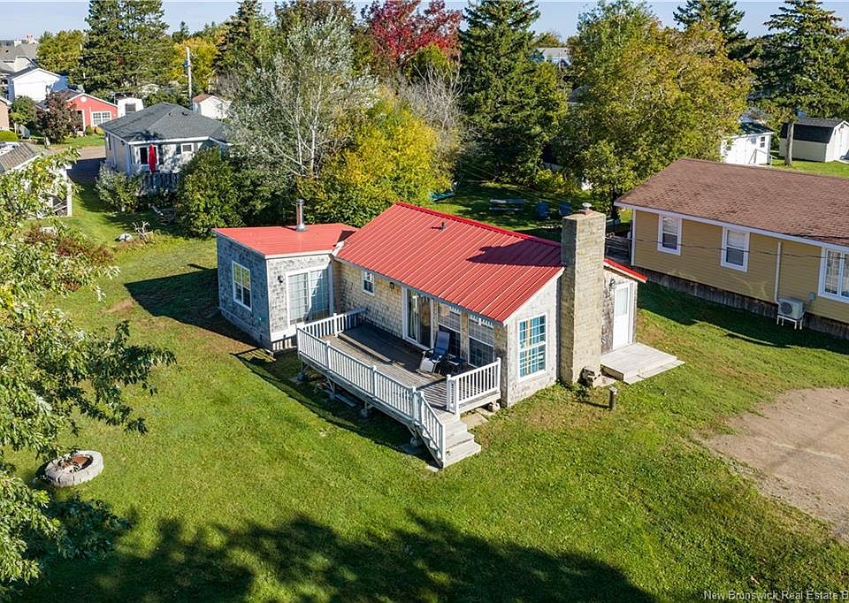 1st image of 23 Sunset Ln