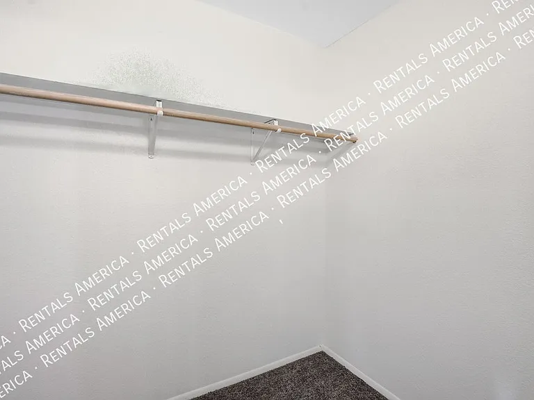 319 Simon Bolivar Dr — Photo 36