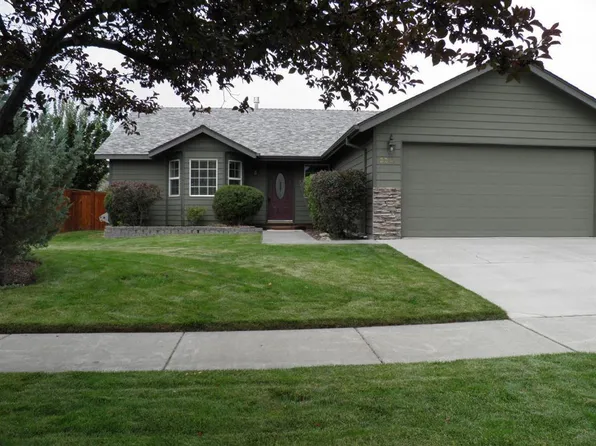 3340 NE Mendenhall Dr, Bend, OR 97701