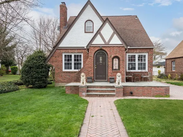 129 Belmont Parkway, Hempstead, NY 11550