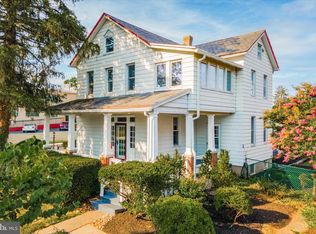 355 Chestnut St, Collegeville, PA 19426