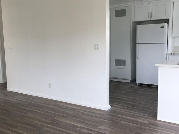 2nd image of 147 Rosemont Ave #3