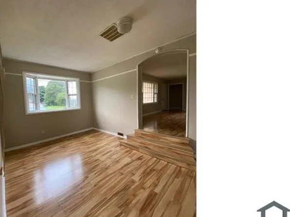 6005 Santa Fe Dr, Fayetteville, NC 28303