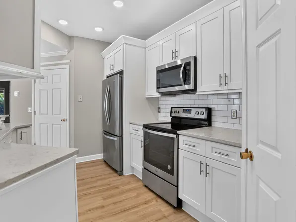 2700 Pine Tree Rd NE, Atlanta, GA