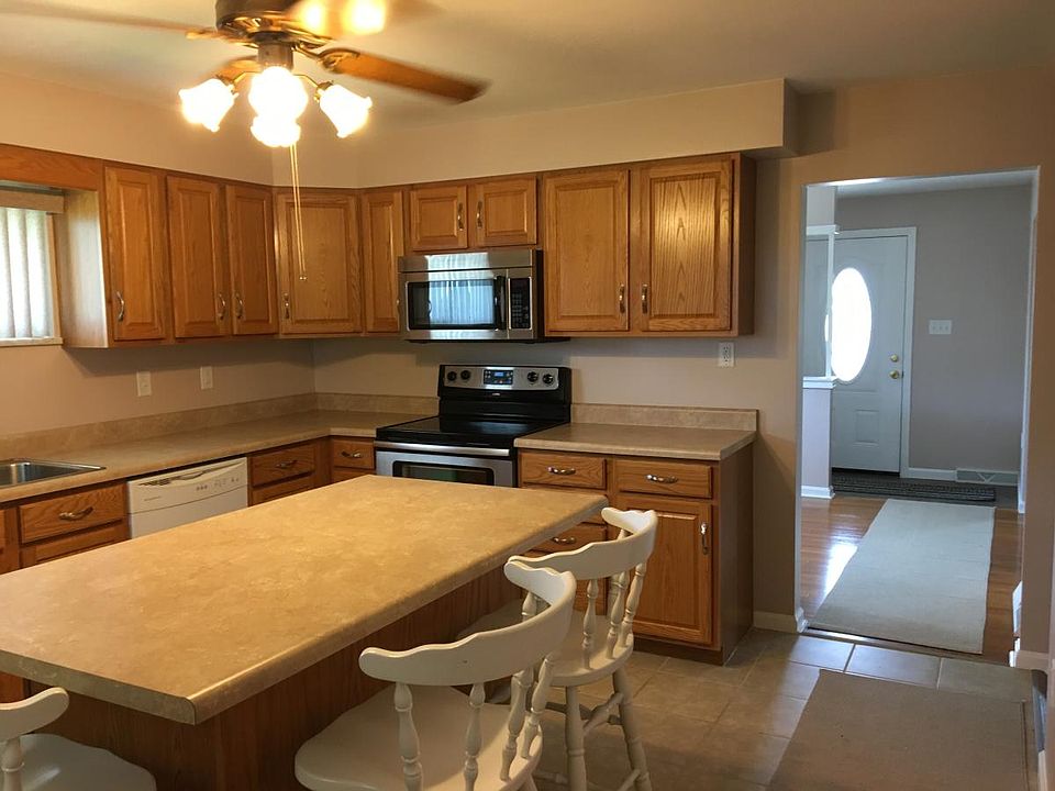 1st image of 349 Garden Dr