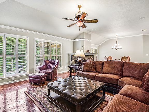 4th image of 1752 Cypress Rapids Dr