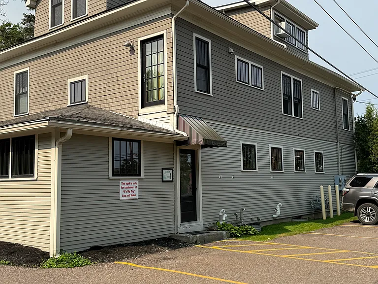 430 Shelburne Rd #3 — Photo 45