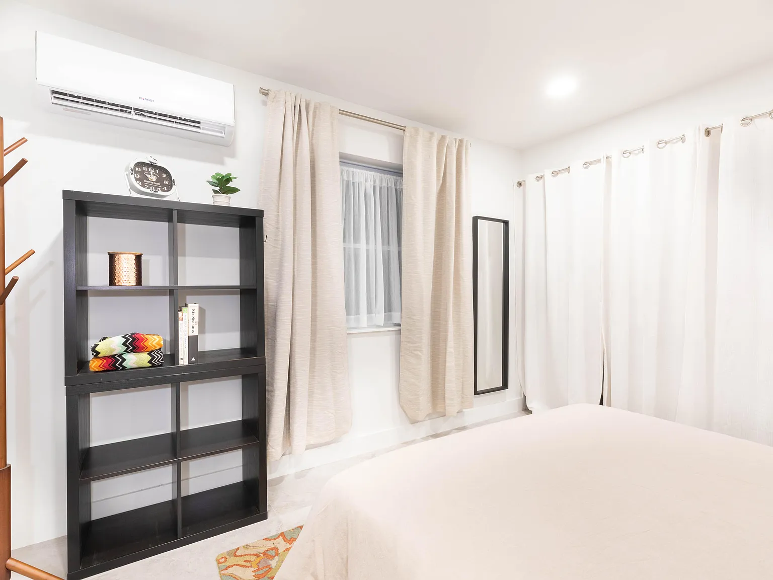 1 bed, 1.0 bath, 600 sqft, $2,200 — Photo 1