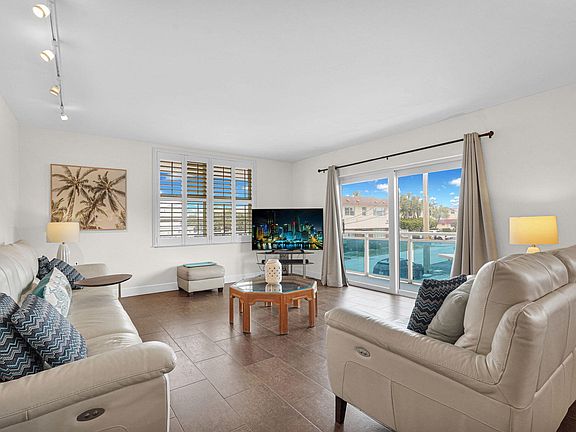 4th image of 1701 S Ocean Drive #203
