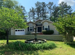 8983 Dornoch Cir, Winston, GA 30187