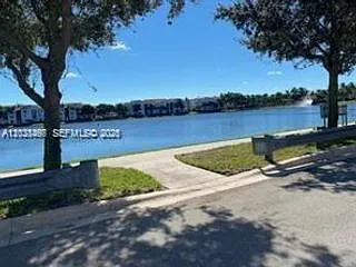 11835 SW 27th St — Photo 16