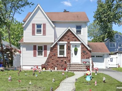 1154 Summit Ave, Teaneck, NJ, 07666