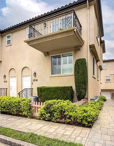 2236 Dominguez St Photo 1
